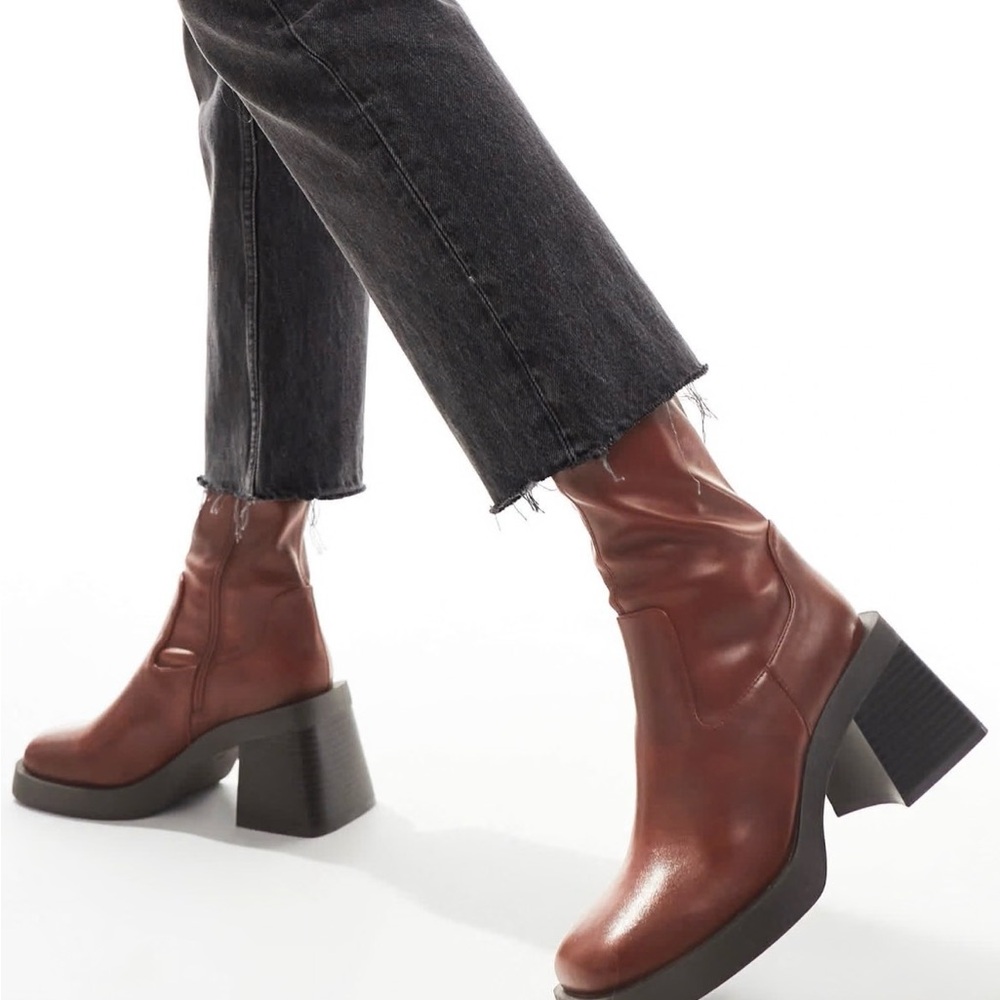 ASOS DESIGN Wide Fit Rome Square Toe Mid-heel Platform Boots Tan-brown Sz 6